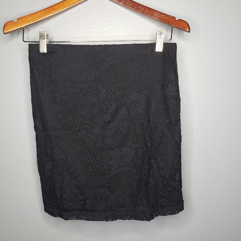 Mesh mini skirt